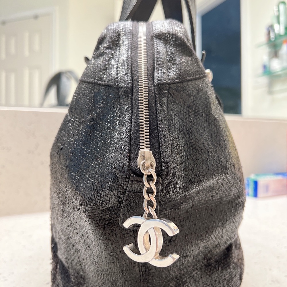 Authentic Chanel Handbag - Picture 2 of 11